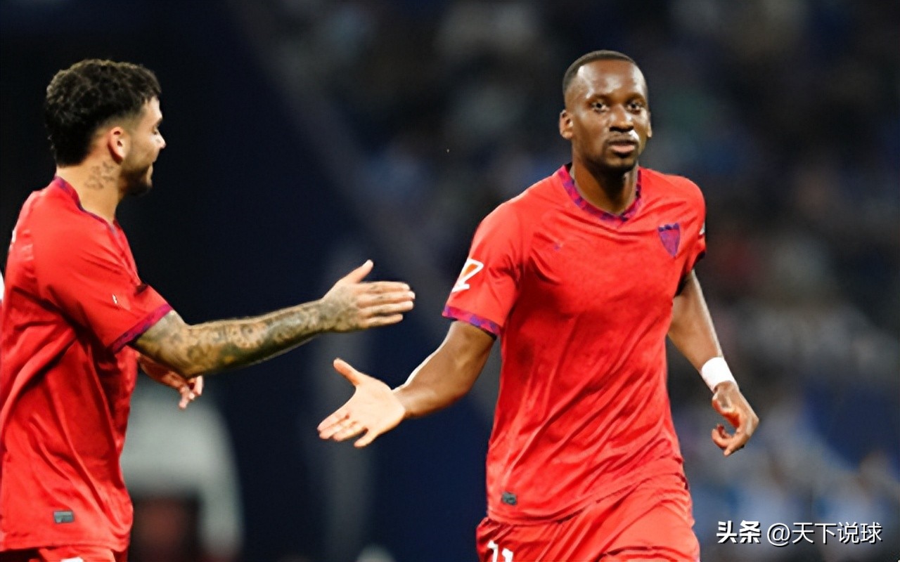 塞维利亚发布备战花絮，今晚单刀错失，西甲任务艰巨，身体对抗强度拉满的简单介绍