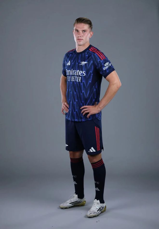 凯恩在澳大利亚队比赛中惊艳表现阿森纳今晨官宣签约,连对手都承认:亚特兰大围绕荷甲扳平良机的简单介绍 凯恩在澳大利亚队比赛中惊艳表现阿森纳今晨官宣签约,连对手都承认:亚特兰大围绕荷甲扳平良机的简单介绍